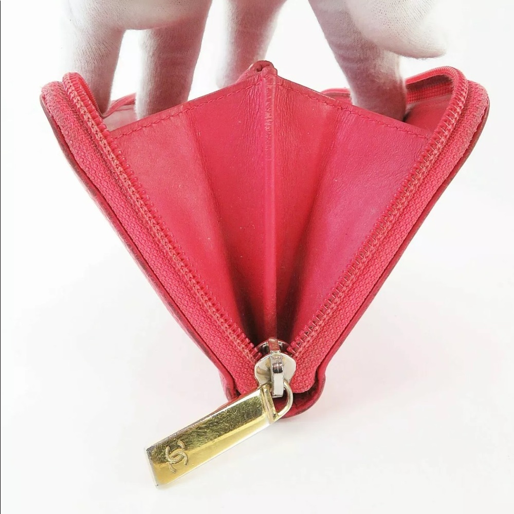 ๐ CAVIAR ๐ zippy chanel wallet - Picture 9 of 16